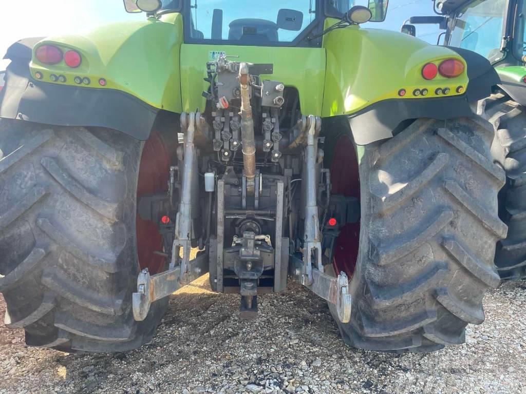 CLAAS Axion 840 Tractores