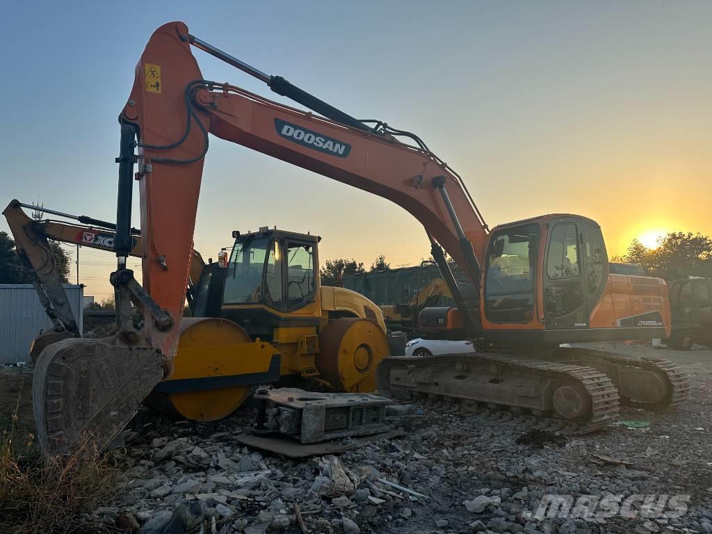 Doosan DX220LC-9 Excavadoras sobre orugas