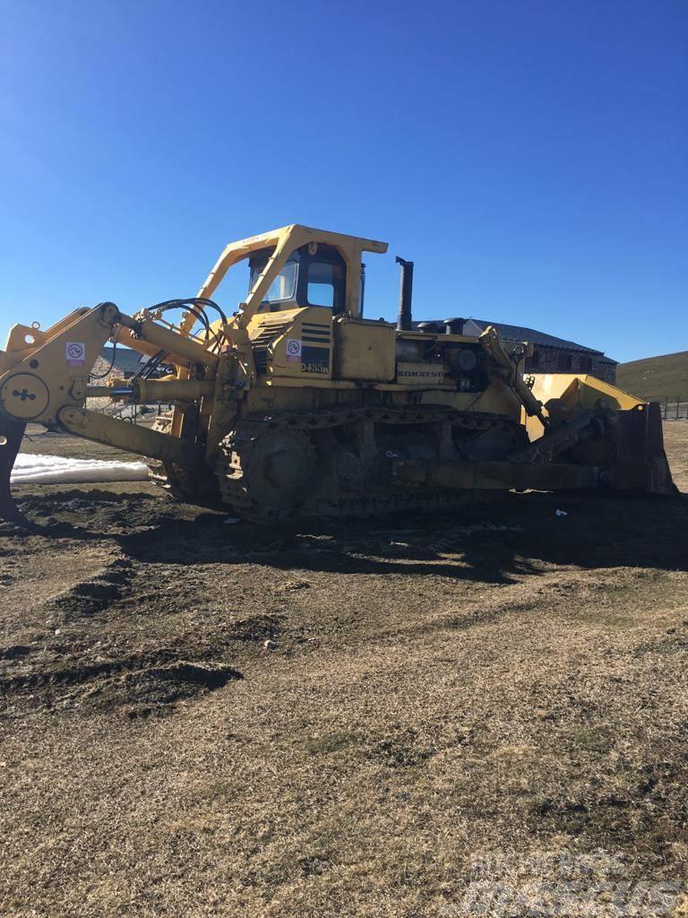 Komatsu 455 Buldozer sobre oruga