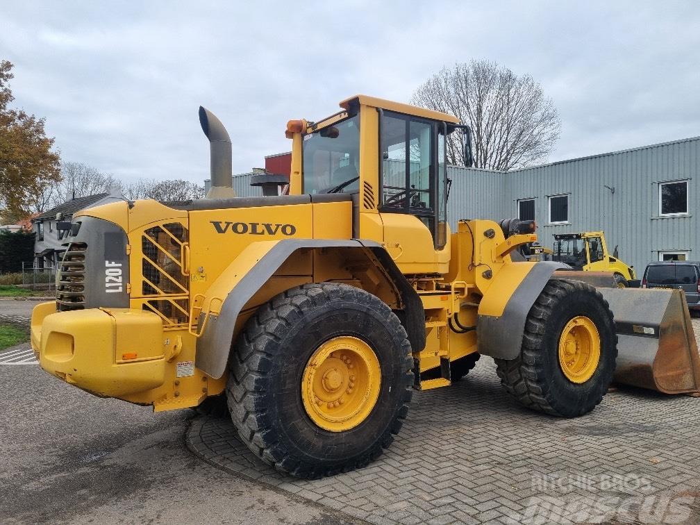 Volvo L120F Cargadoras sobre ruedas