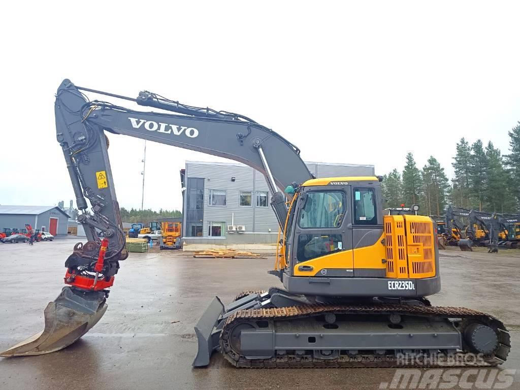 Volvo ECR235DL PYÖRITTÄJÄLLÄ Excavadoras sobre orugas