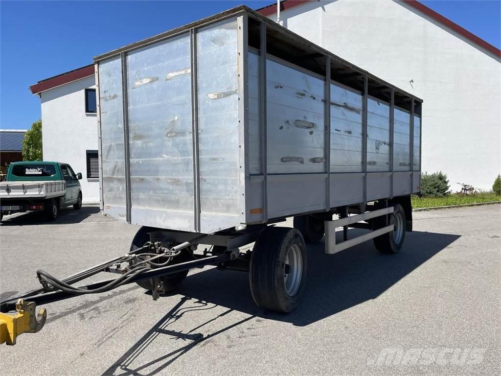 Fortschritt Viehtransportwagen, Viehanhänger, Tiertransport Semirremolques de ganado