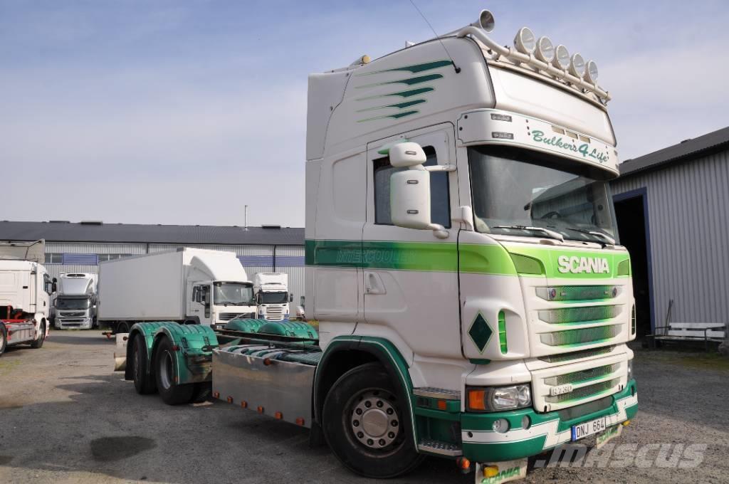 Scania R730 6X2 Camiones con chasís y cabina