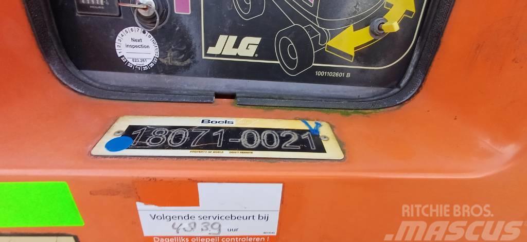 JLG 680S Plataformas con brazo de elevación telescópico