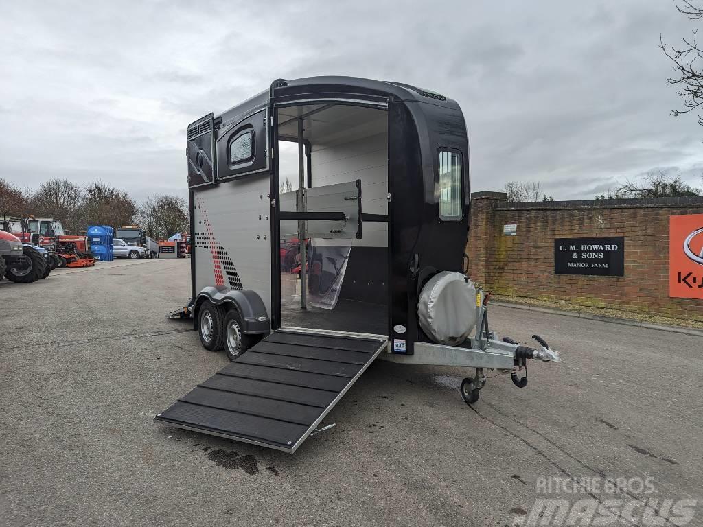 Nugent HB27 HORSEBOX Remolques para transporte de animales