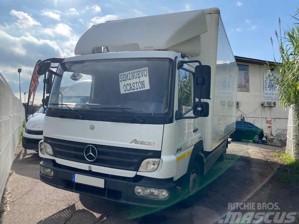 Mercedes-Benz 816L Camiones con caja de remolque