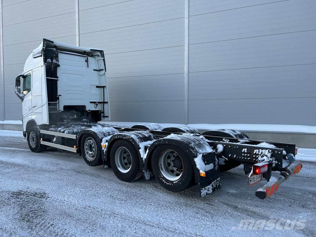 Volvo FH Camiones con chasís y cabina