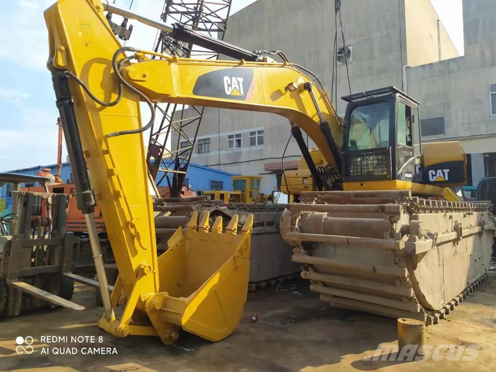 CAT 320 D Excavadoras anfibio