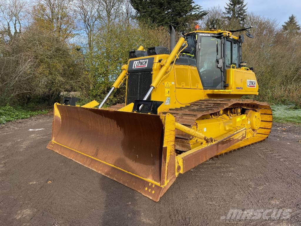 Komatsu D65 Buldozer sobre oruga