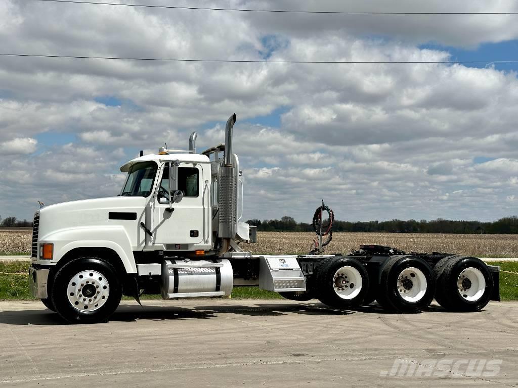 Mack CH 613 Camiones tractor