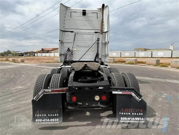 Volvo VNL64T300 Camiones tractor