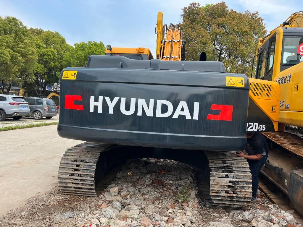 Hyundai 220LC-9S Excavadoras sobre orugas