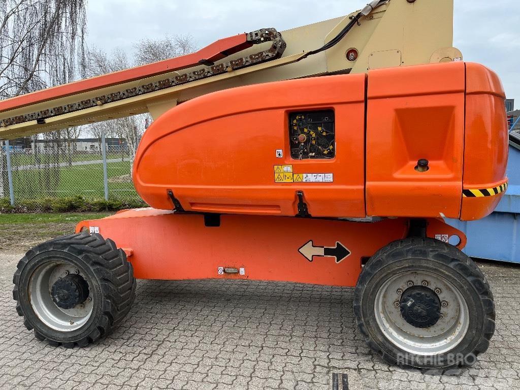 JLG 860 SJ Plataformas con brazo de elevación telescópico