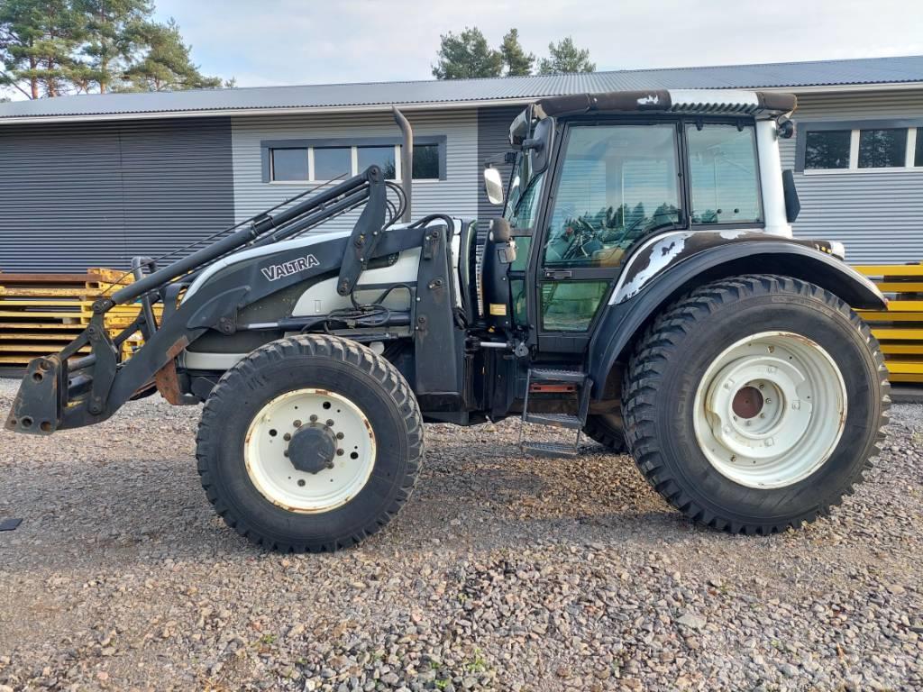 Valtra XM 130 Tractores