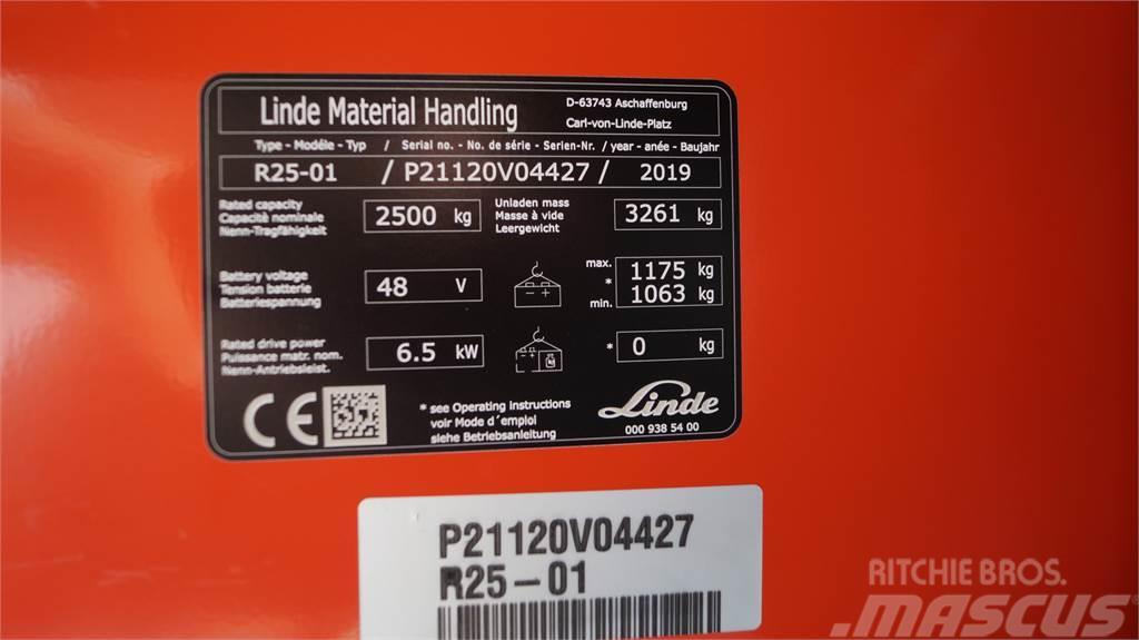 Linde R25 Montacargas de alcance de gran altura