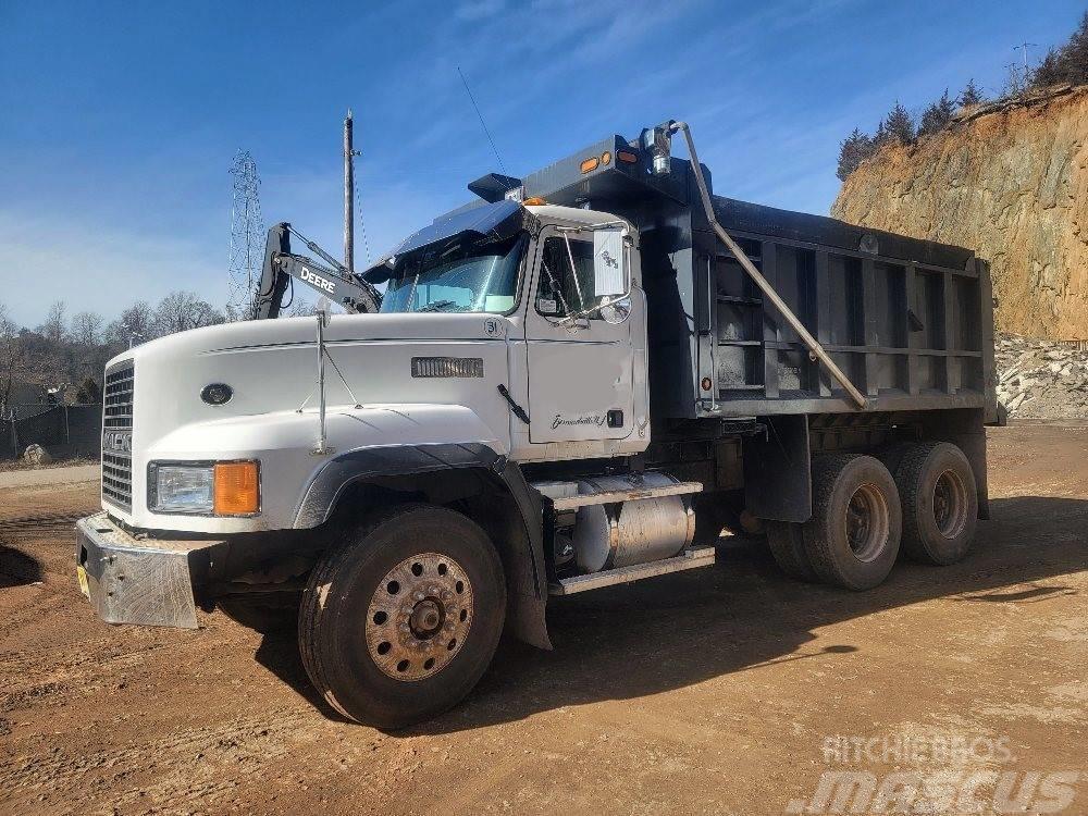 Mack CL 713 Bañeras basculantes usadas