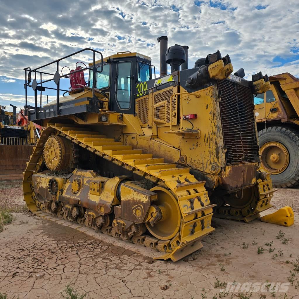 CAT D11R Buldozer sobre oruga