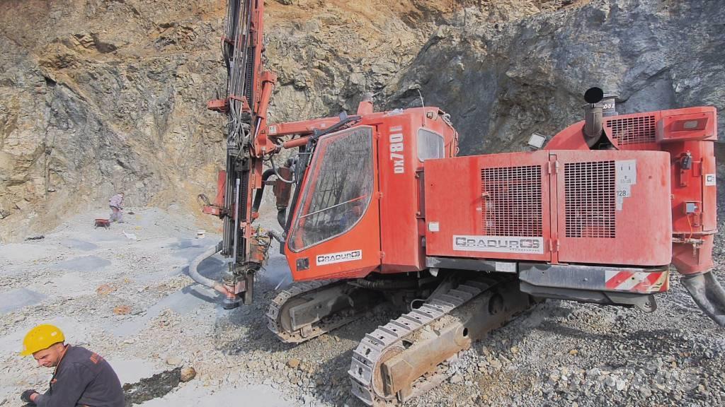 Sandvik DX 780 Perforadora de superficie