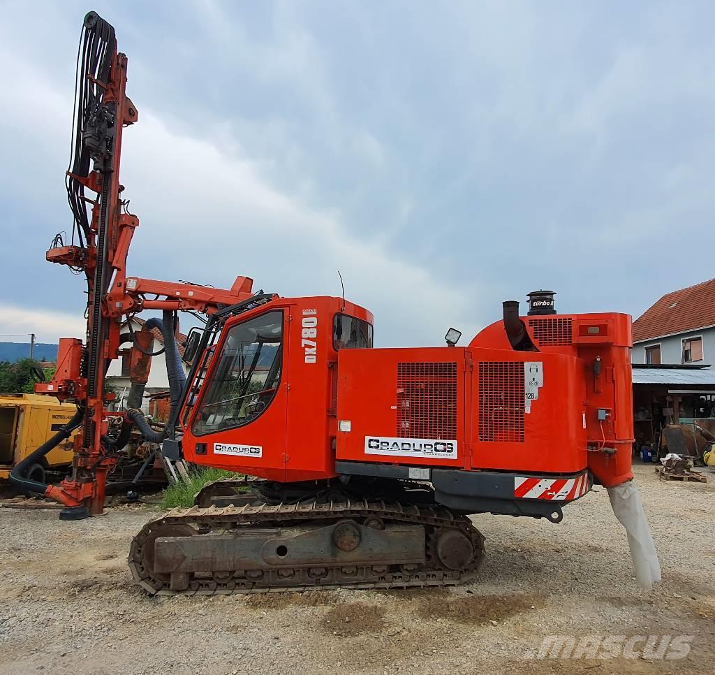 Sandvik DX 780 Perforadora de superficie