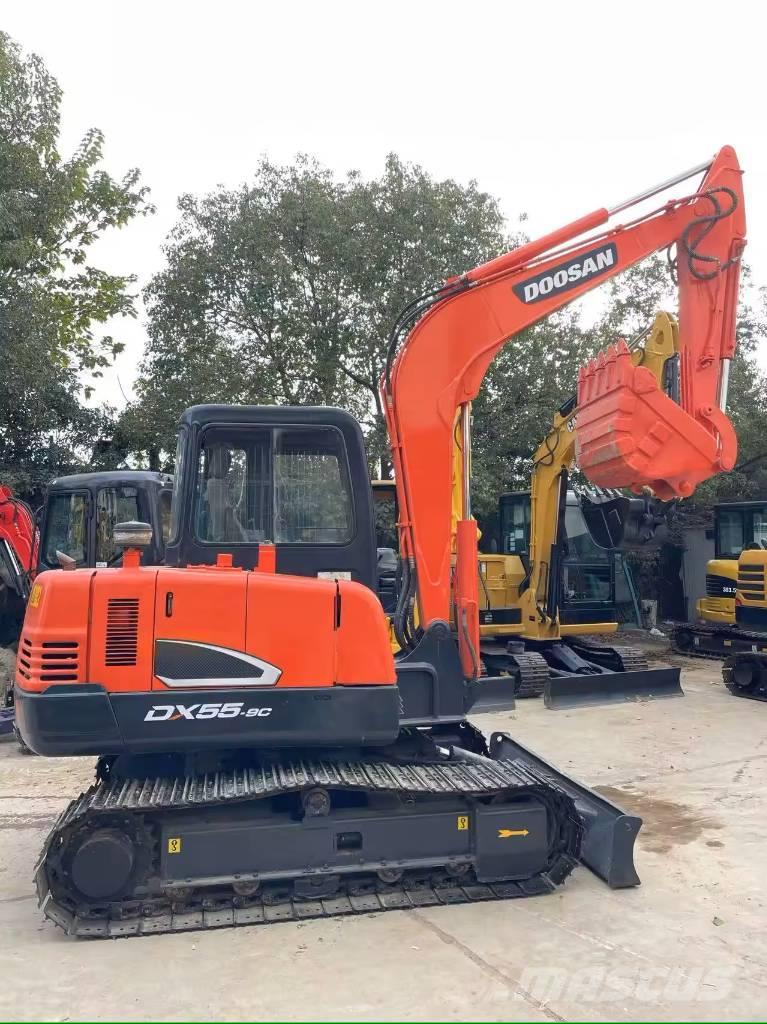 Doosan DX55-9C Excavadoras sobre orugas