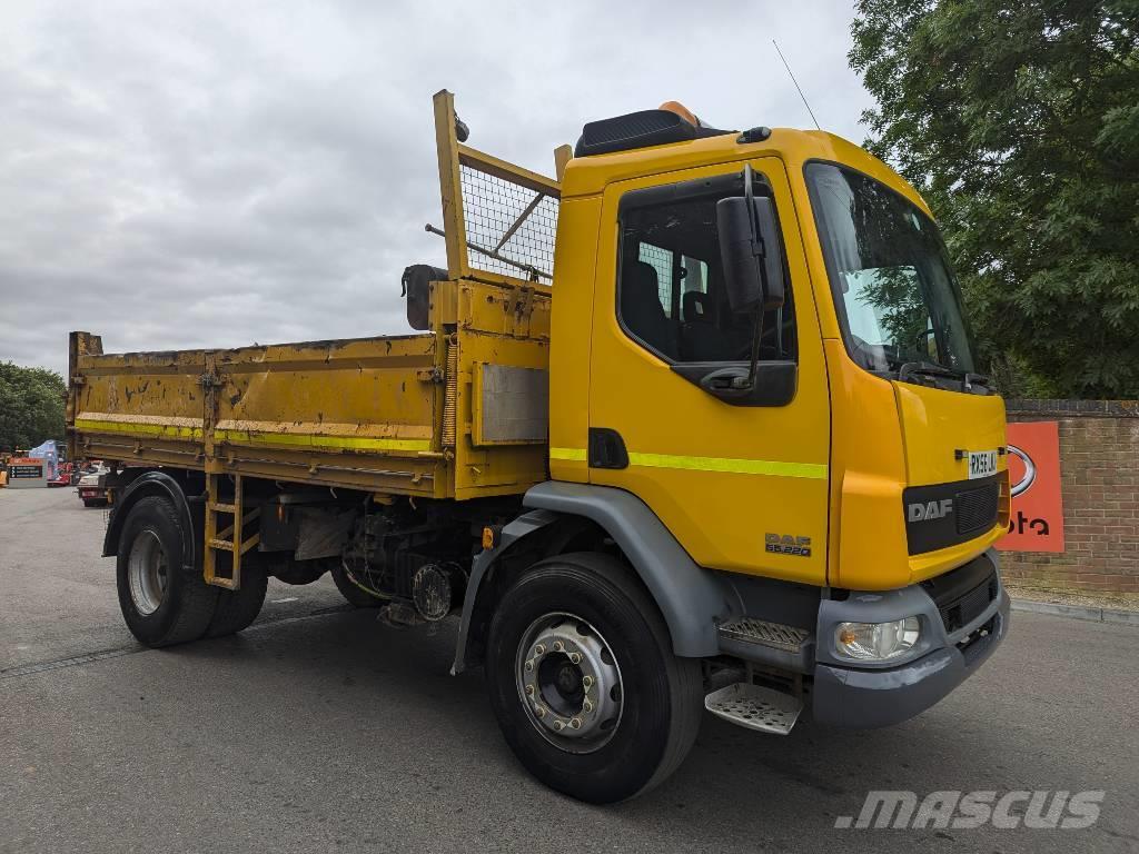 DAF LF55.220 Bañeras basculantes usadas