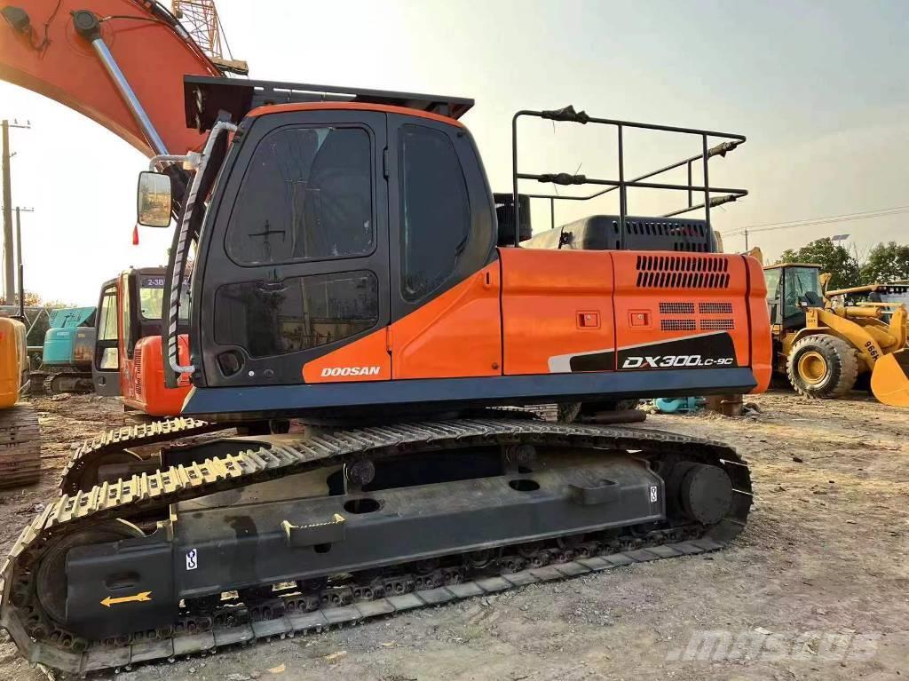 Doosan 300LC Excavadoras sobre orugas