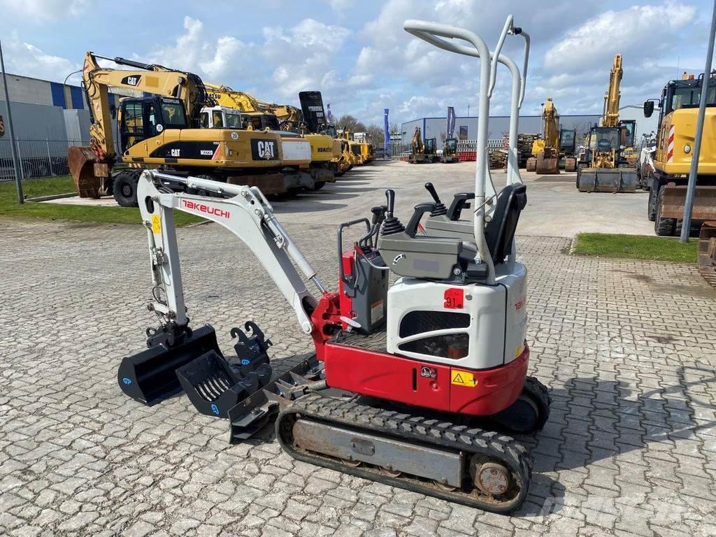 Takeuchi TB210R Miniexcavadoras