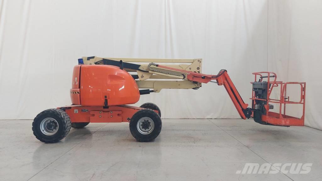 JLG 450 AJ Plataformas con brazo de elevación manual