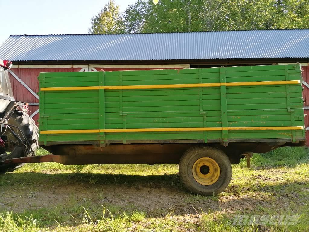  Perävaunu n. 10m3 Carros de trasladar grano