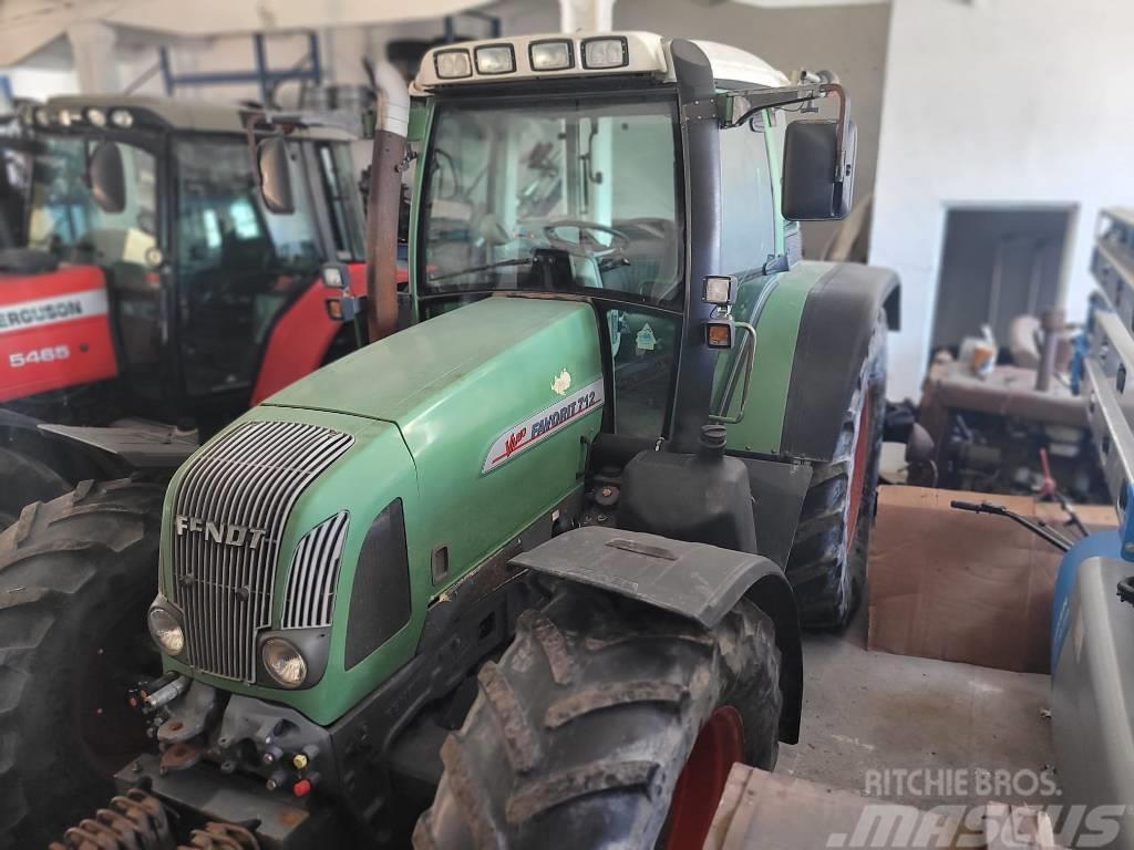 Fendt 712 Favorit Tractores