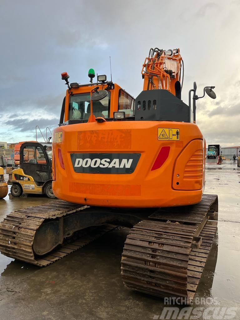 Doosan DX140 LCR Excavadoras sobre orugas