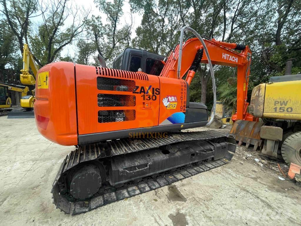 Hitachi EX 130 Excavadoras sobre orugas