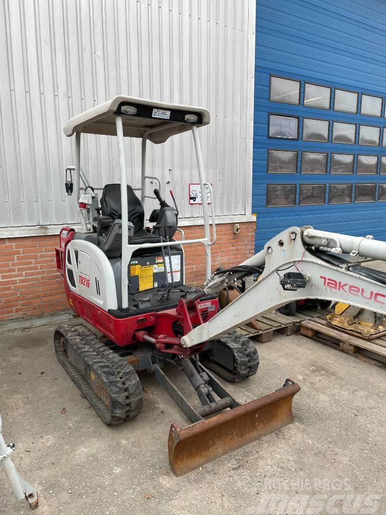 Takeuchi TB216 HYBRID Miniexcavadoras