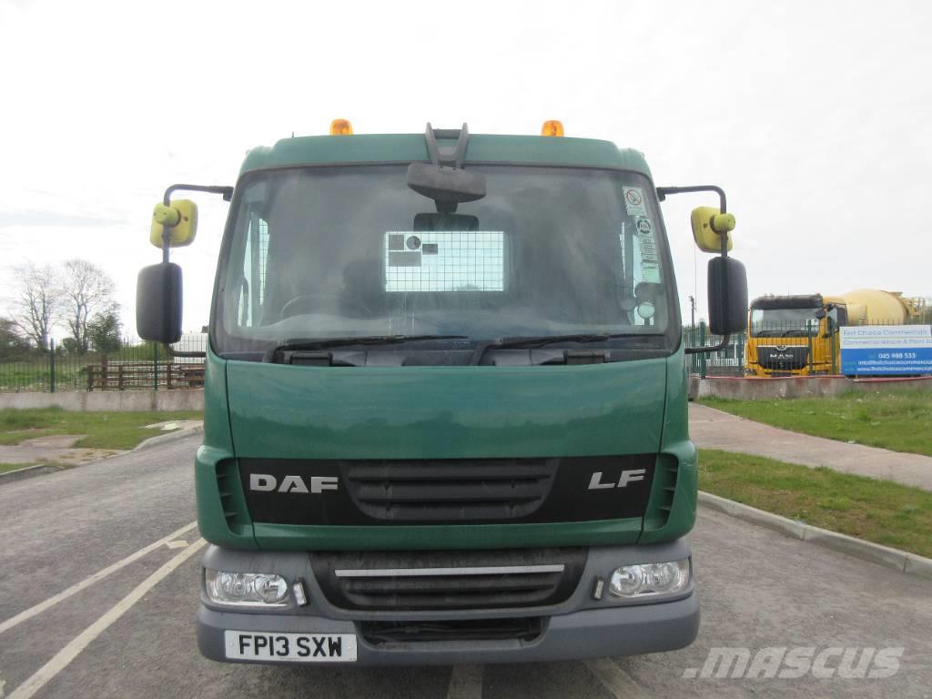 DAF 45.180 Camiones de superficie plana/cabrestantes