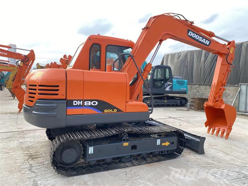 Doosan DH 80 Excavadoras sobre orugas