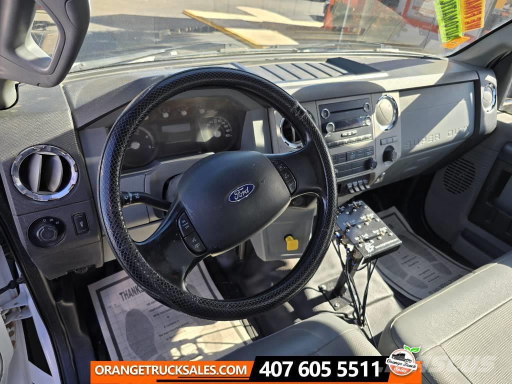 Ford F 750 Camiones cisterna