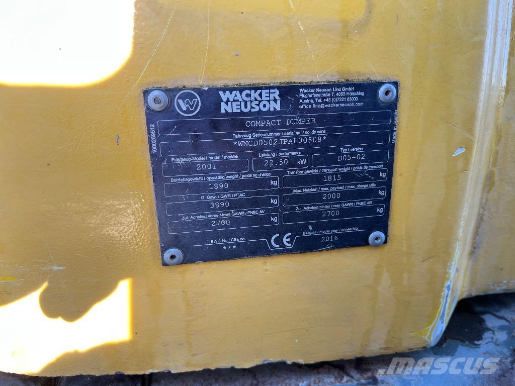 Wacker Neuson 2001 Vehículos compactos de volteo