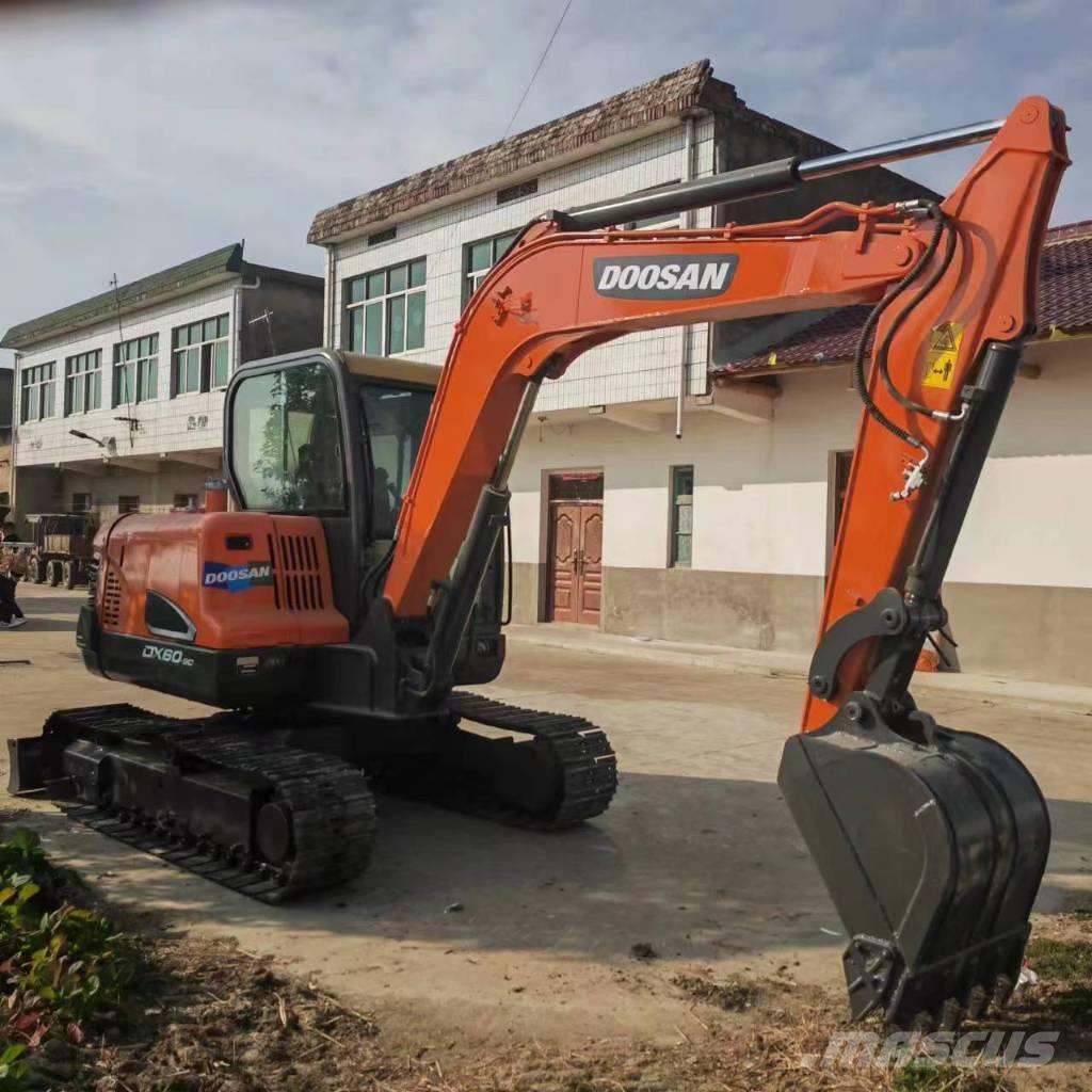 Doosan DX 60 Excavadoras sobre orugas