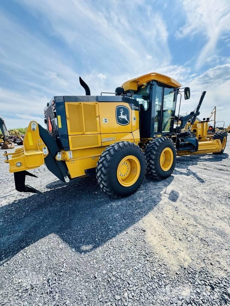 DEERE 672G Niveladoras