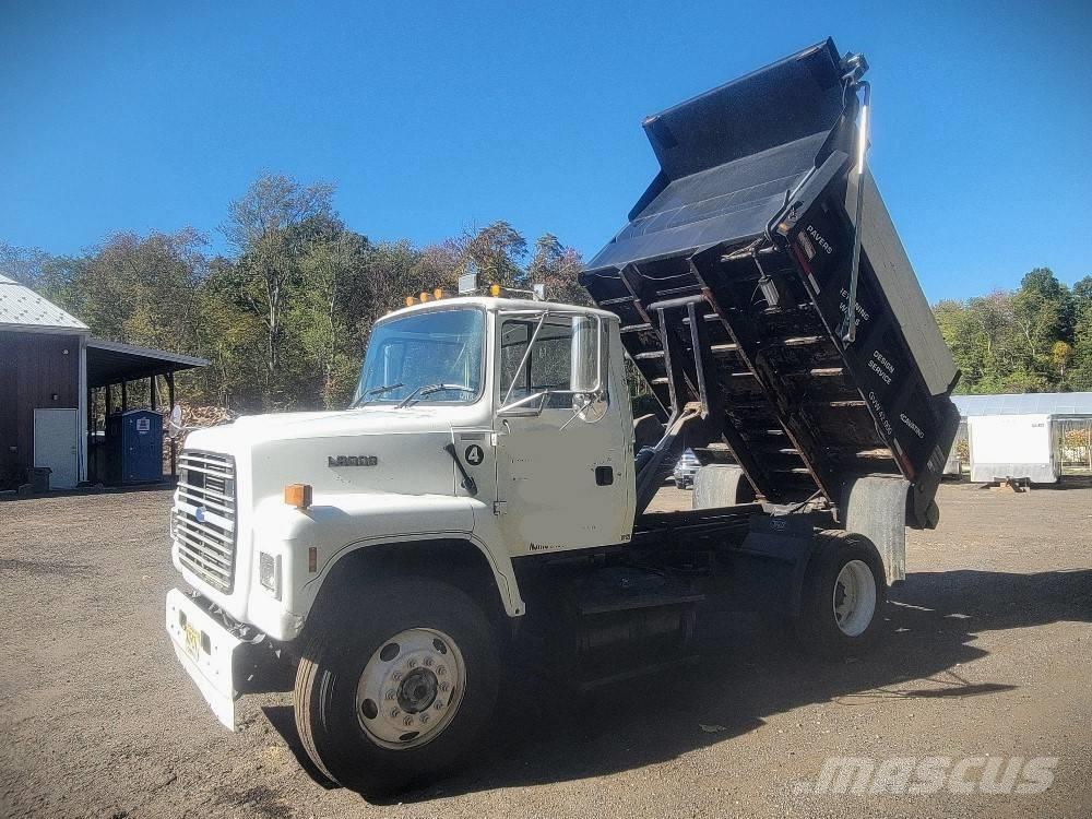 Ford L8000 Bañeras basculantes usadas