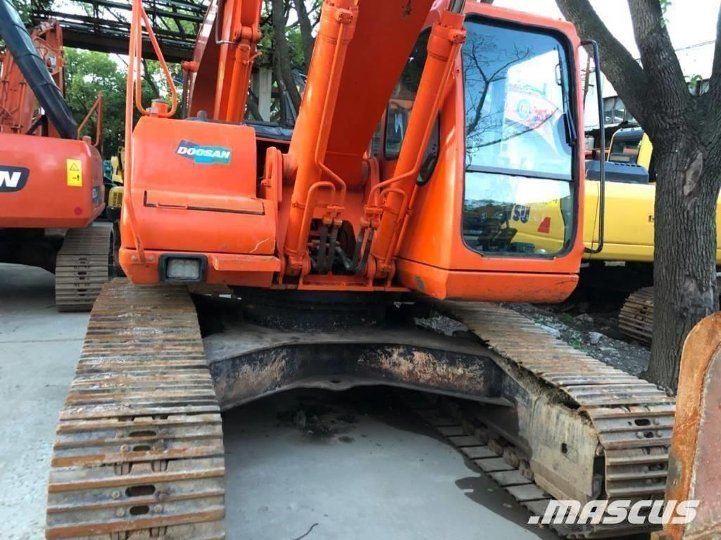 Doosan 220-7 Excavadoras sobre orugas