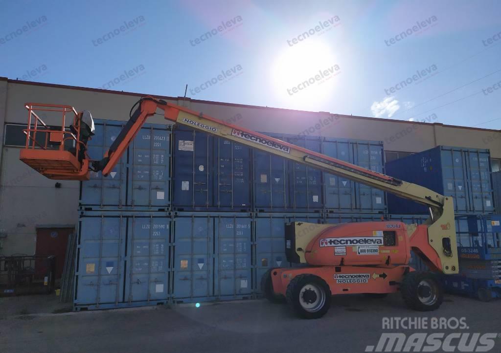 JLG 800 AJ Plataformas con brazo de elevación manual