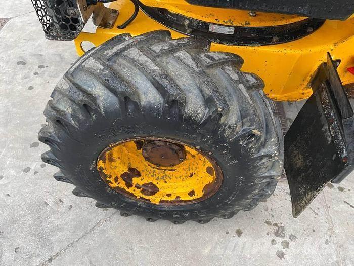 JCB 3STH Vehículos compactos de volteo