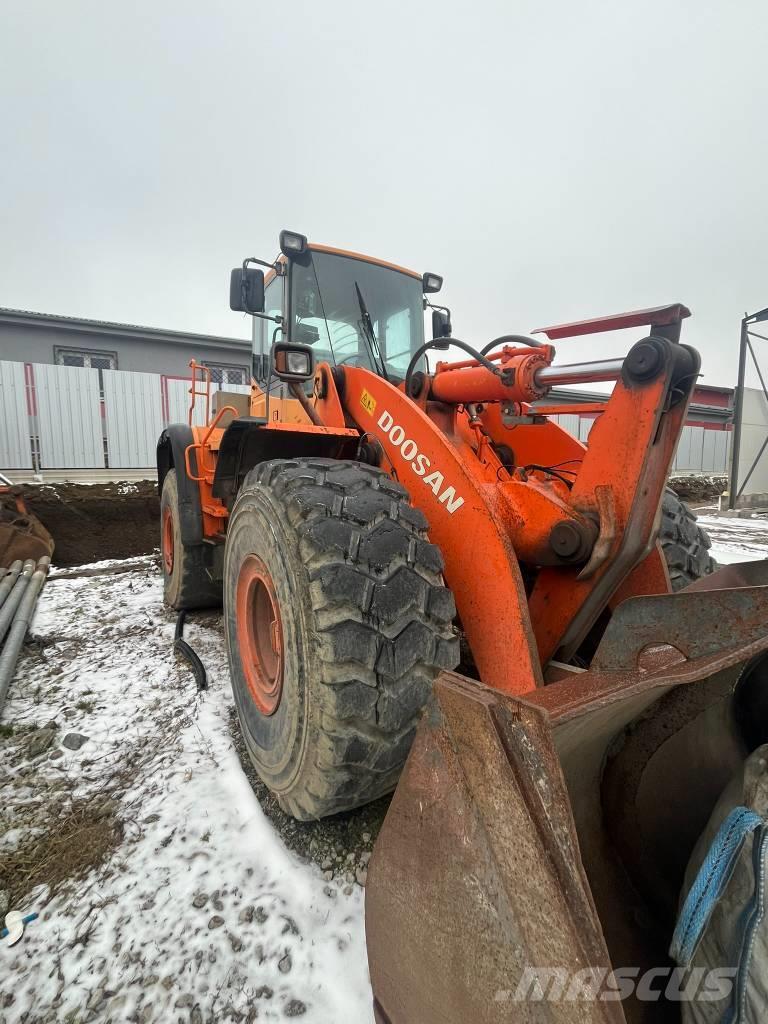 Doosan DL 400 Cargadoras sobre ruedas