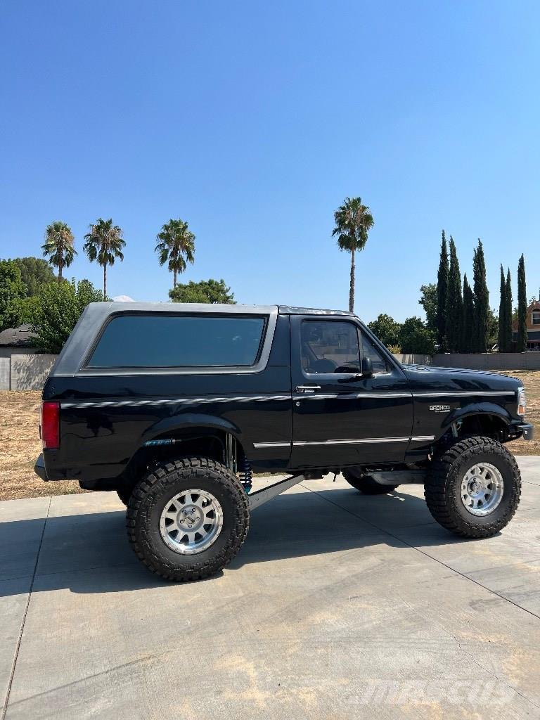 Ford Bronco Carros