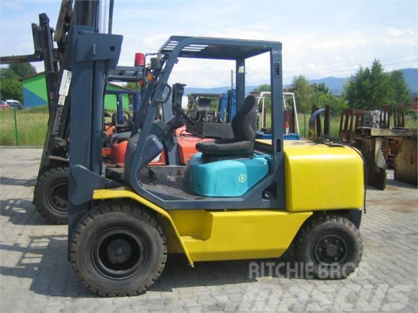 Komatsu FG50T-1E1 Montacargas de baja elevación