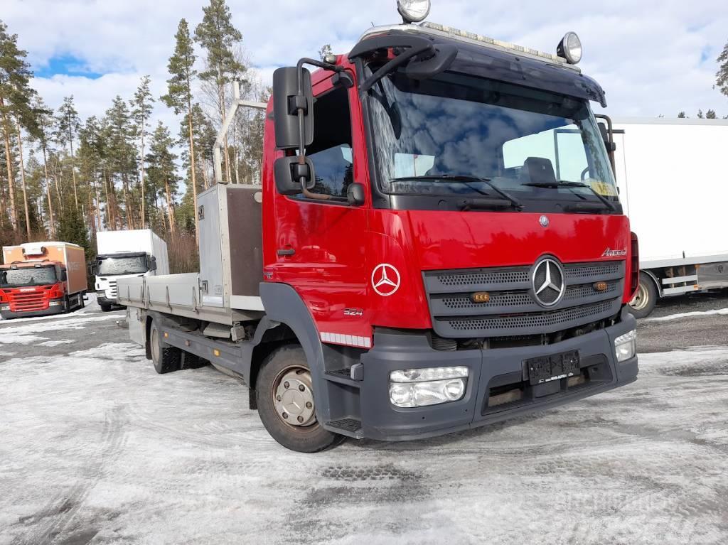 Mercedes-Benz Atego Camiones de cama baja