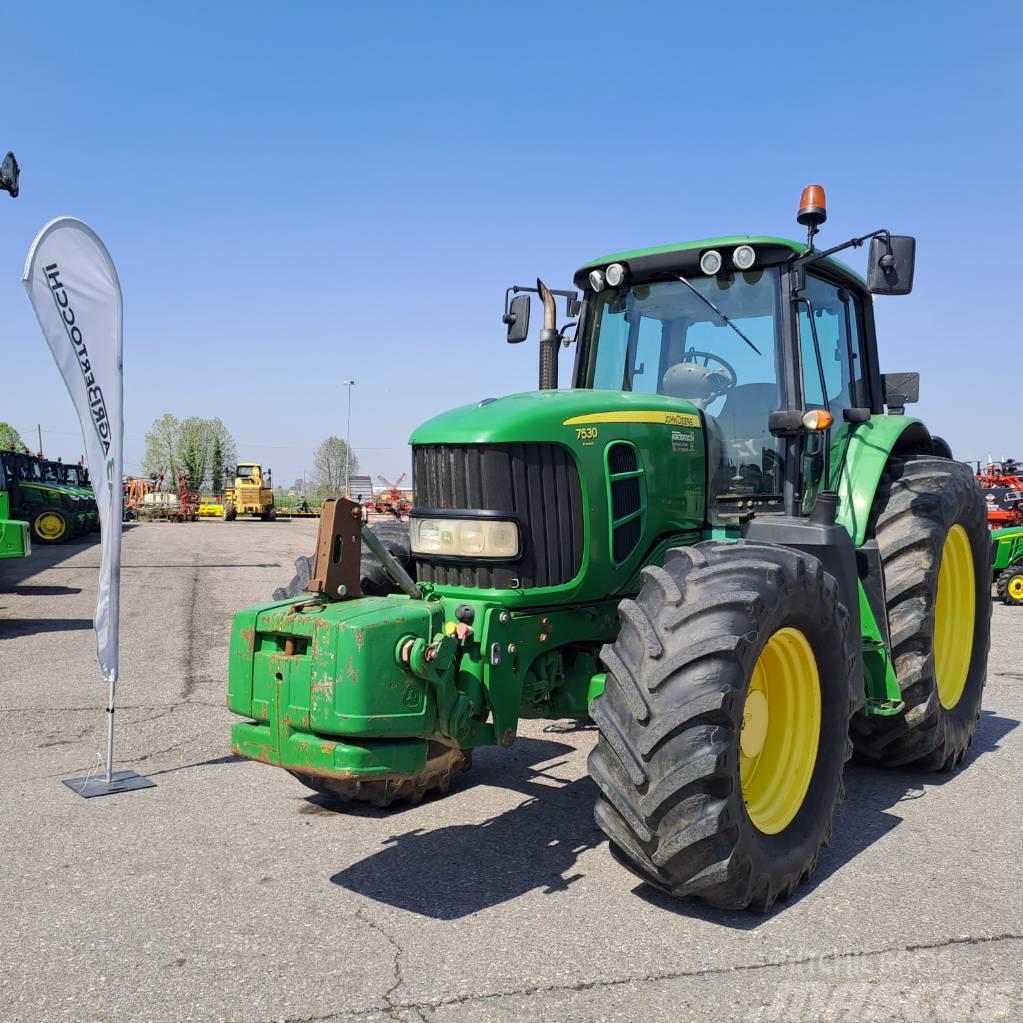 John Deere 7530 Tractores