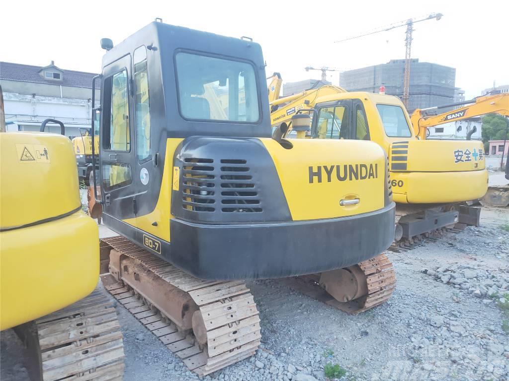 Hyundai R80-7 Excavadoras sobre orugas