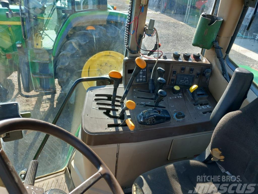 John Deere 6910 Tractores